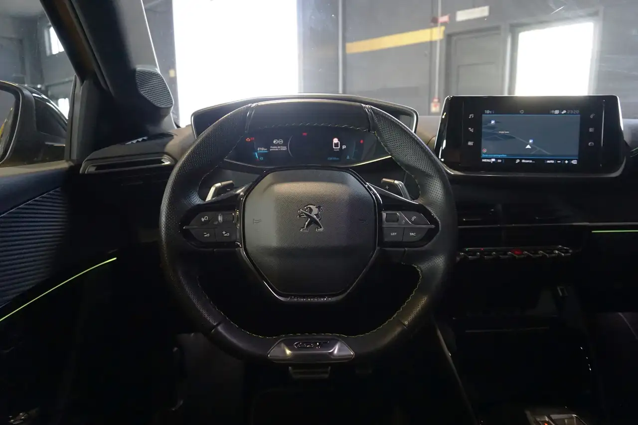 Peugeot 208 208 1.2 puretech GT Line EAT8 11