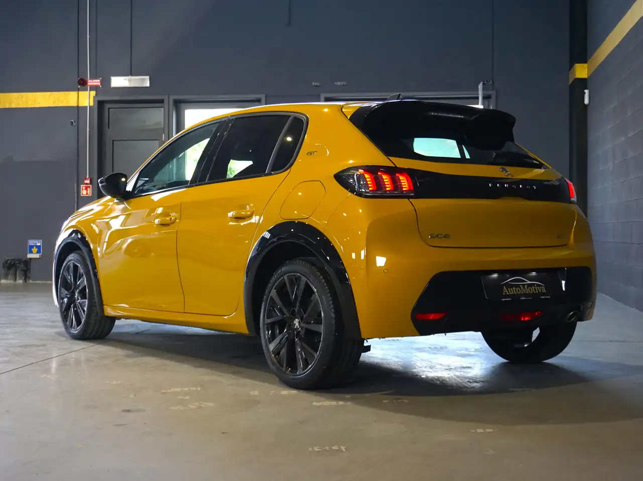 Peugeot 208 208 1.2 puretech GT Line EAT8 6