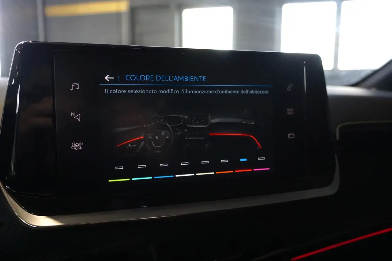 Peugeot 208 208 1.2 puretech GT Line EAT8 14