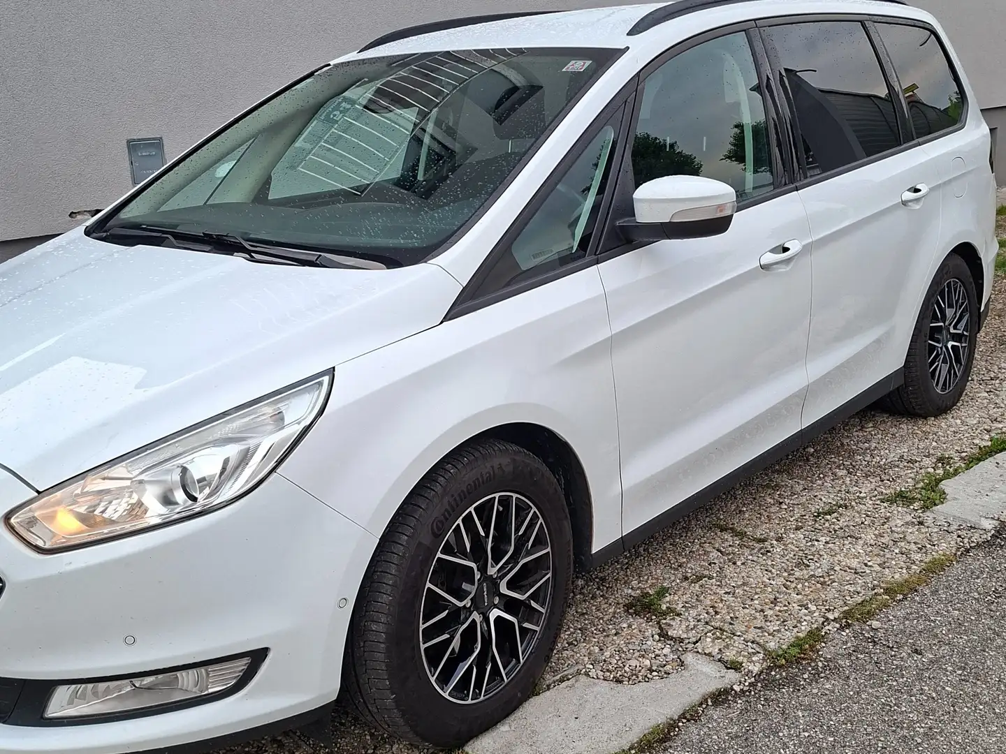 Ford Galaxy Galaxy 2,0 TDCi Trend Start/Stop Trend Weiß - 1