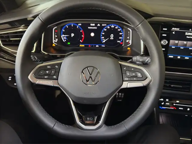 Volkswagen Polo view 9