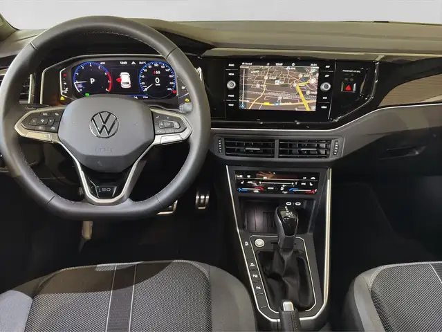 Volkswagen Polo view 5