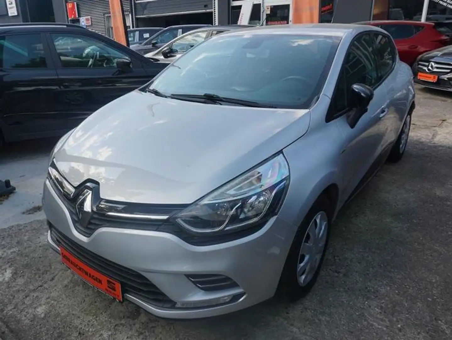 Renault Clio Limited Silber - 1