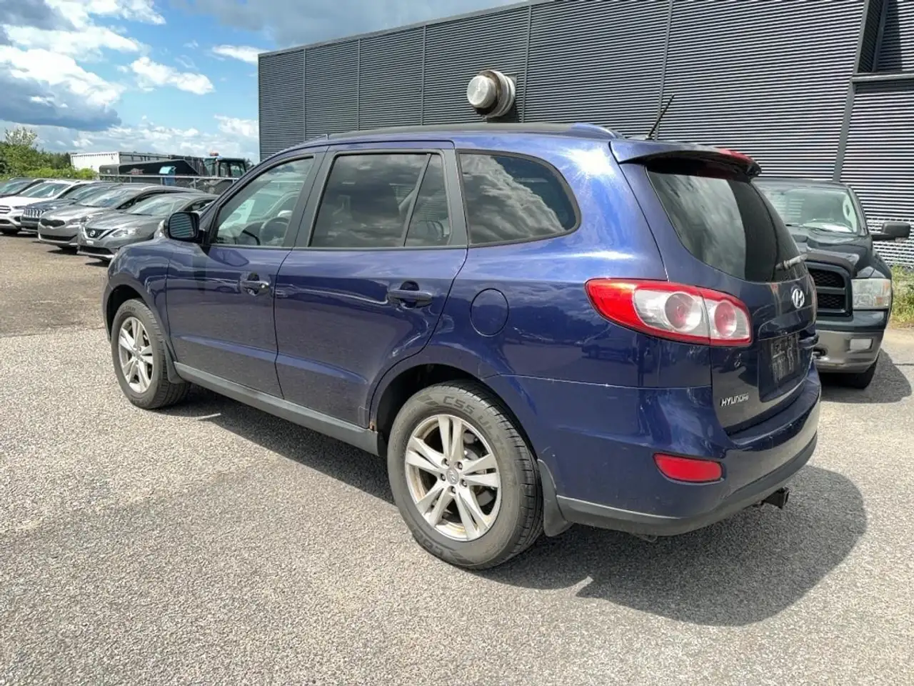 Hyundai SANTA FE photo Hyundai SANTA FE