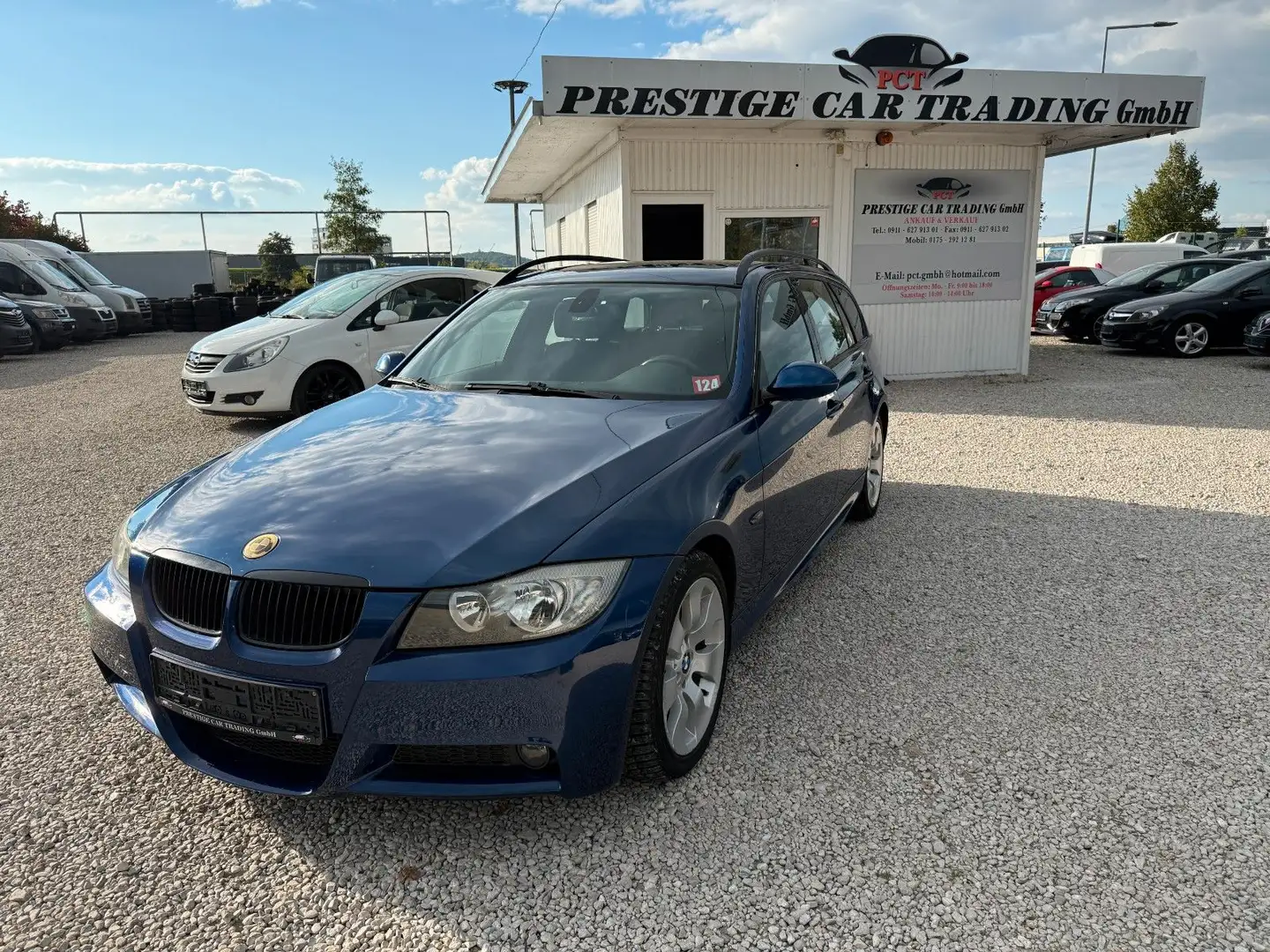 BMW 318 i Touring M-Paket*PANORAMA* Bleu - 1