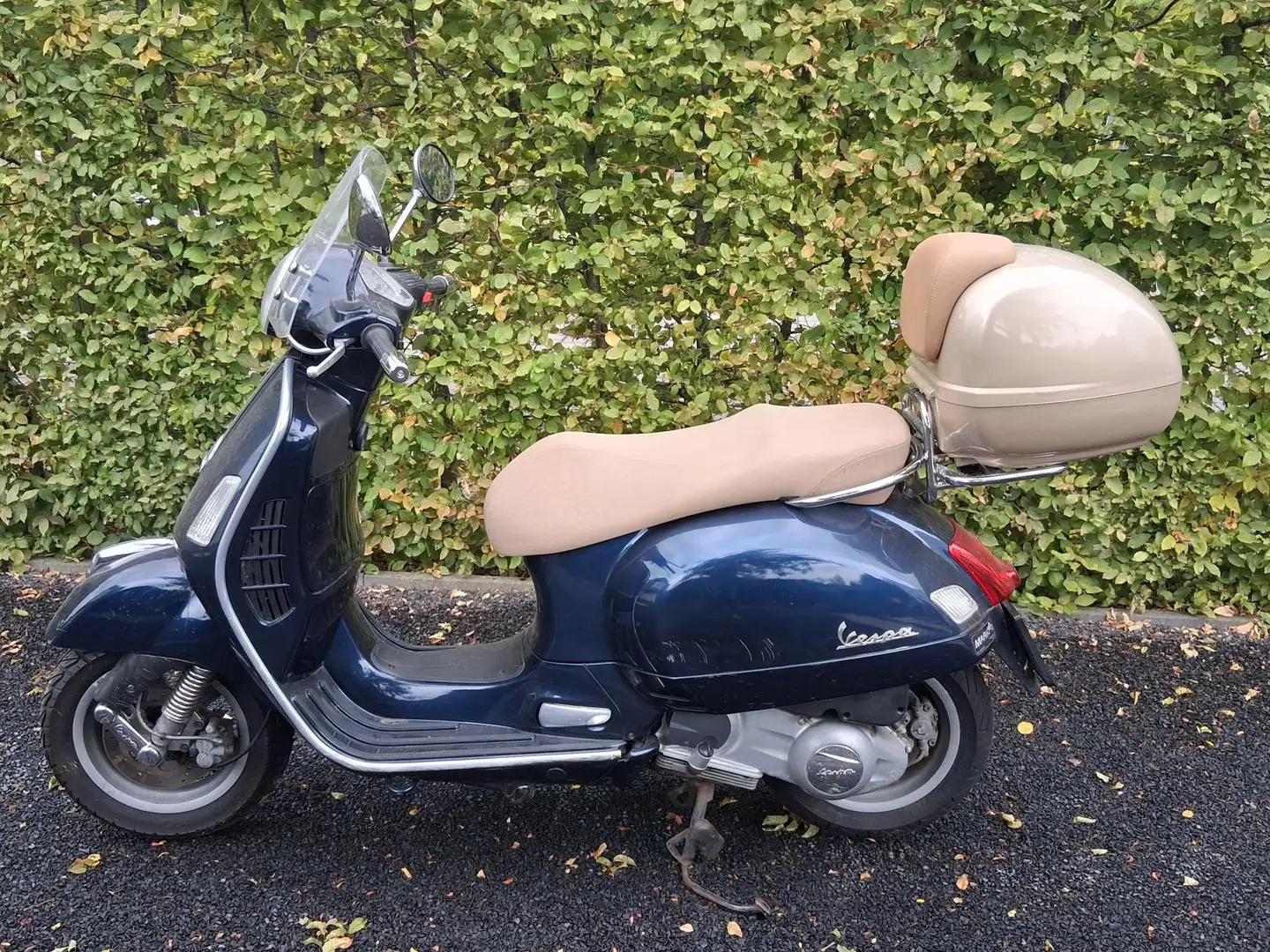 Vespa GTS 125 plava - 2