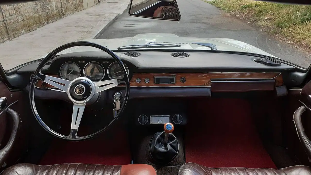 Alfa Romeo 2600 Coupè Sprint Bertone, foto 12