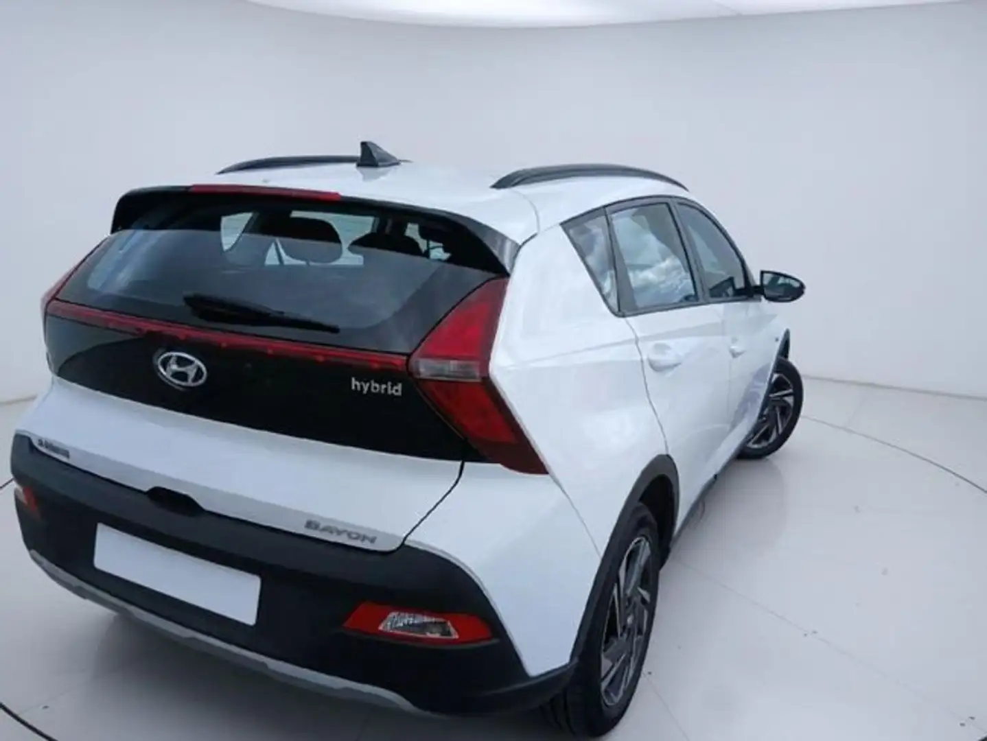 Hyundai BAYON 1.0 TGDI 74kW (100CV) 48V Maxx Blanco - 2