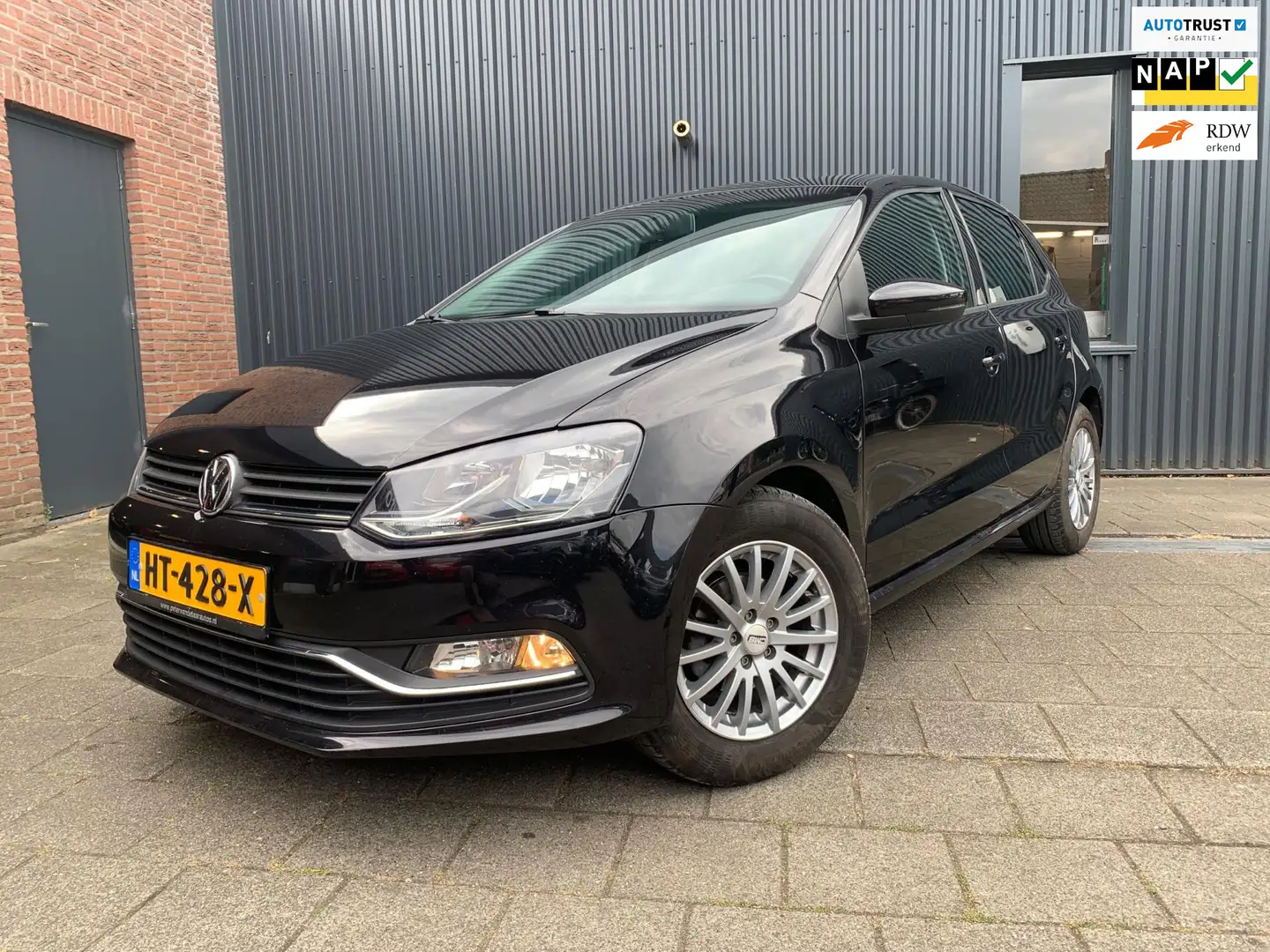 Volkswagen Polo 1.2 TSI Comfortline, NAP, NAVI, CRUISE! Zwart - 1
