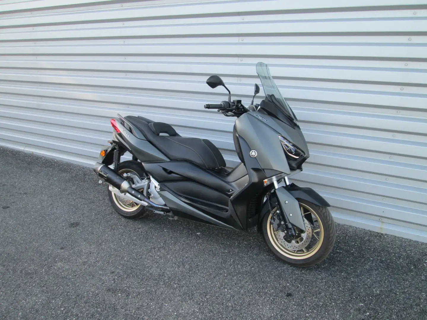 Yamaha X-Max 125 Gris - 1