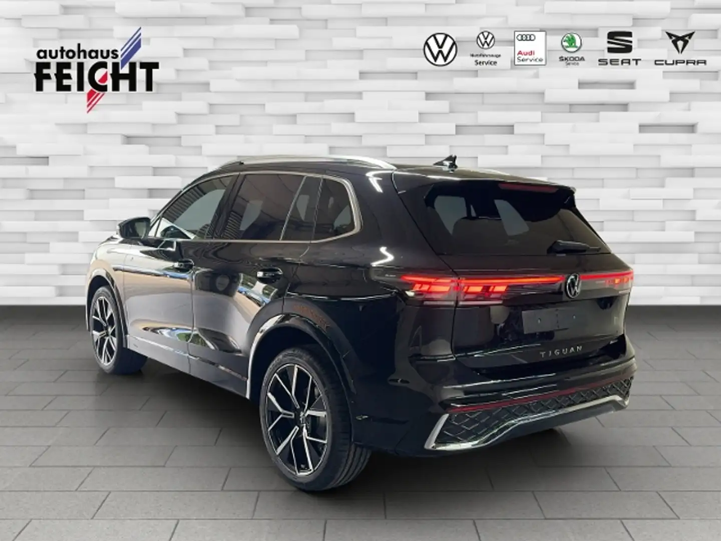 Volkswagen Tiguan R-Line 2,0 l TDI  4MO 142 kW/193 PSDSG Schwarz - 2