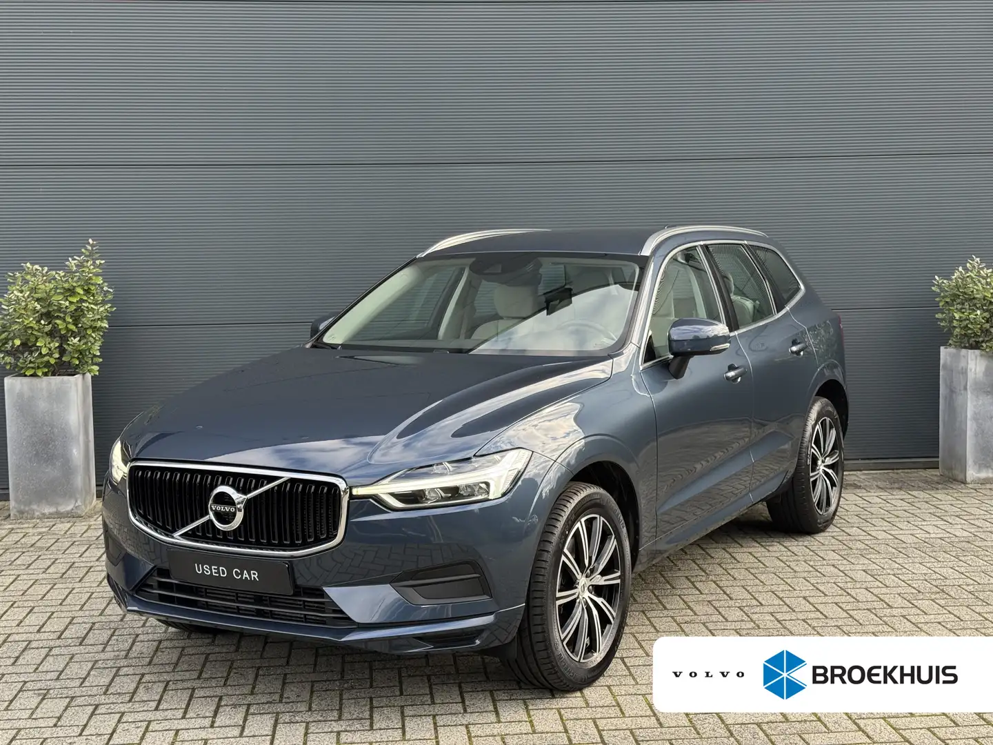 Volvo XC60 2.0 T5 Momentum | Camera | Keyless | Leder | Carpl Bleu - 1