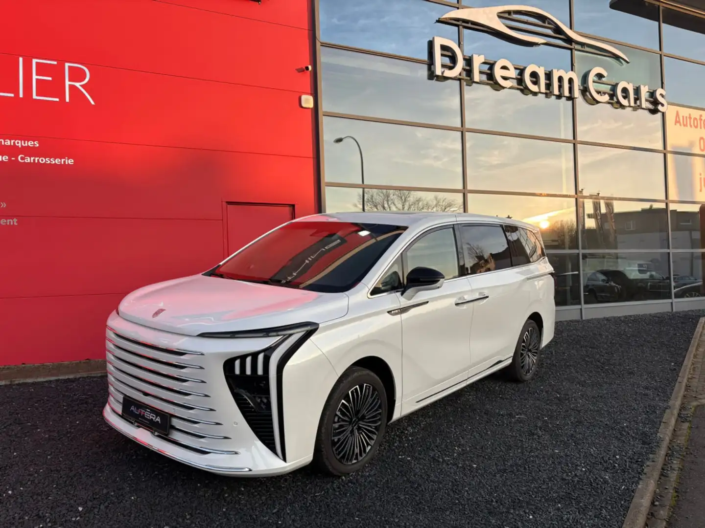 Forthing U-Tour FORTHING 9 PHEV 7 PLACES FULL OPTIONS Blanco - 1