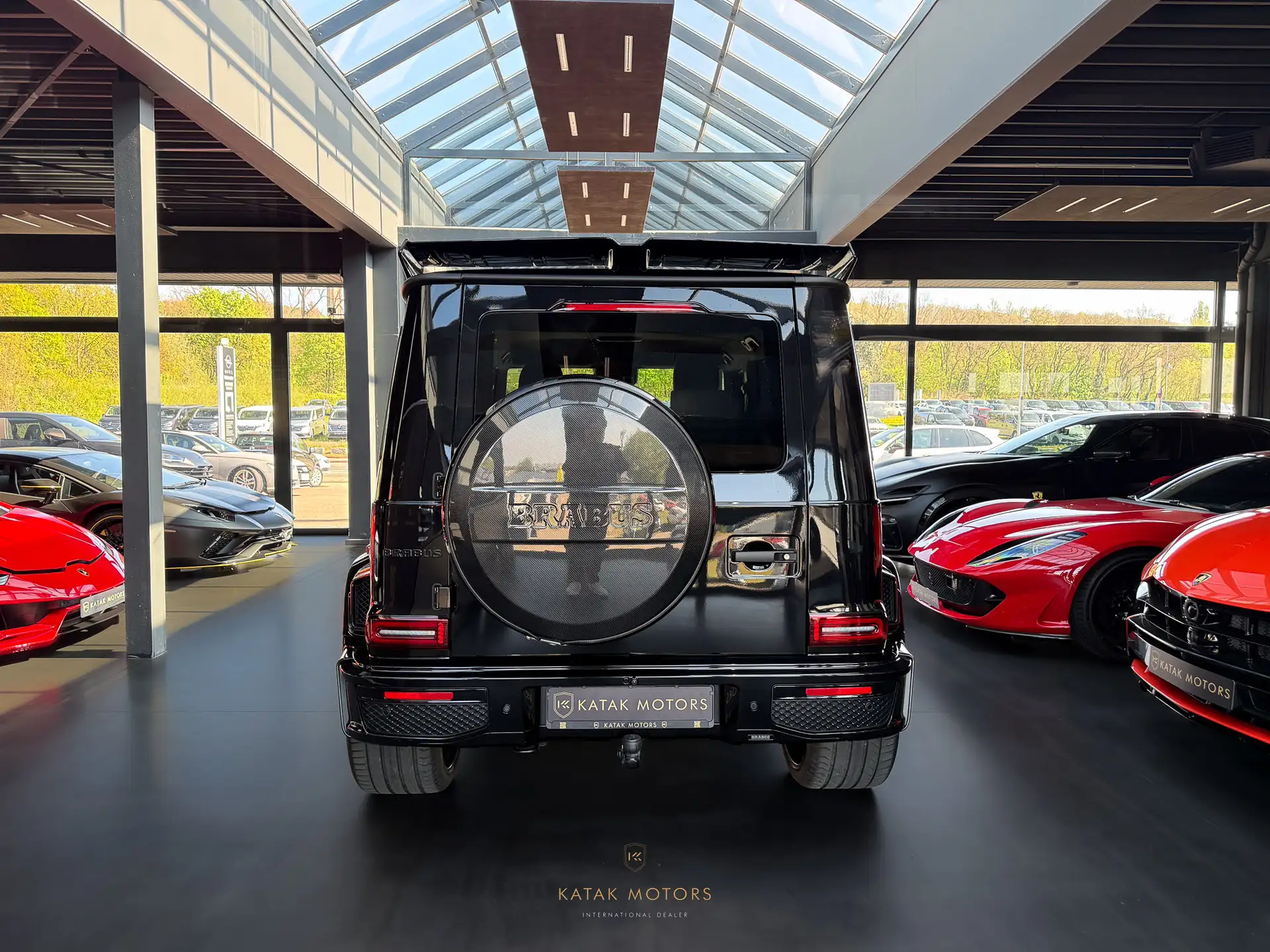 벤츠 G-Class G 63 AMG 2024 검정 사진 4