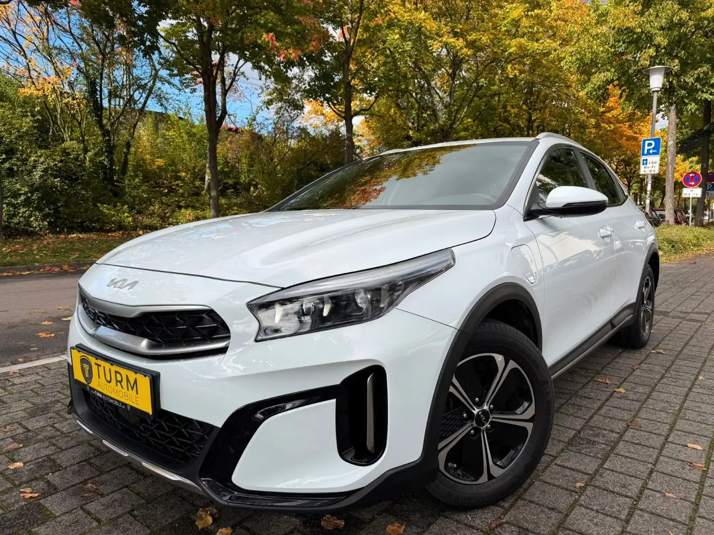 Kia XCeed Plug-in Facelift|ACC|SHZ|NAV|Garantie07/29 Weiß - 1