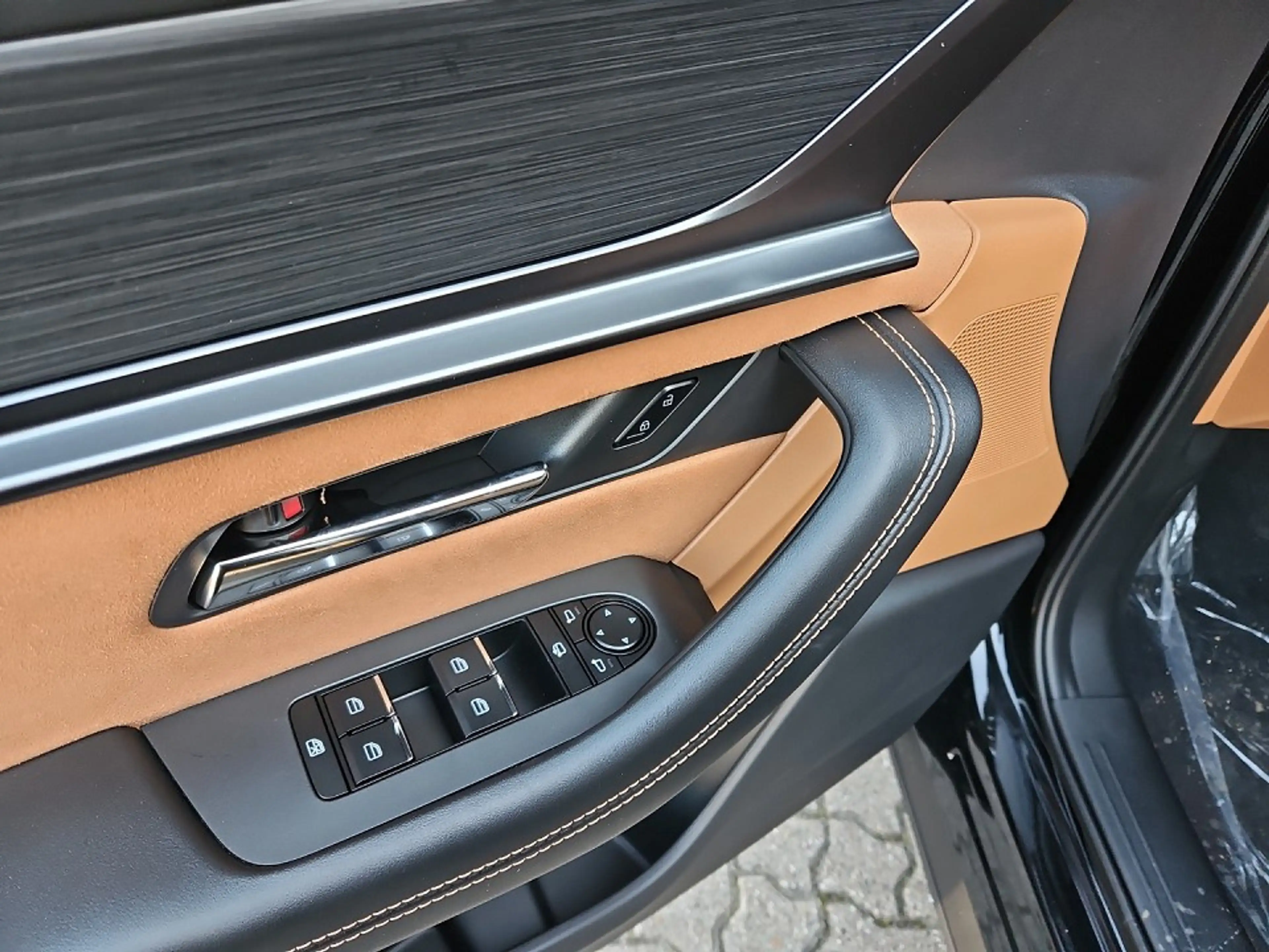 Mazda CX-80 2,5i Plug In Homura Plus 8AT AWD — photo 8