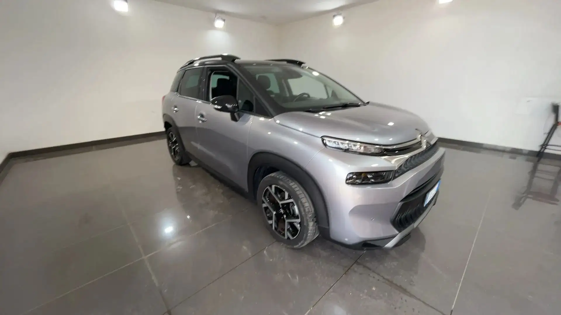 Citroen C3 Aircross C3 Aircross 1.2 puretech Shine Pack eat6 Grau - 1