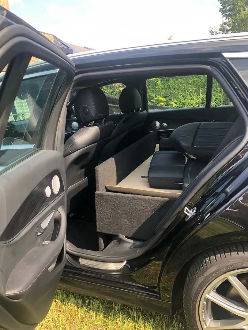Mercedes-Benz E 350 E 350 d T 9G-TRONIC Sportstyle Edition Zwart - 2