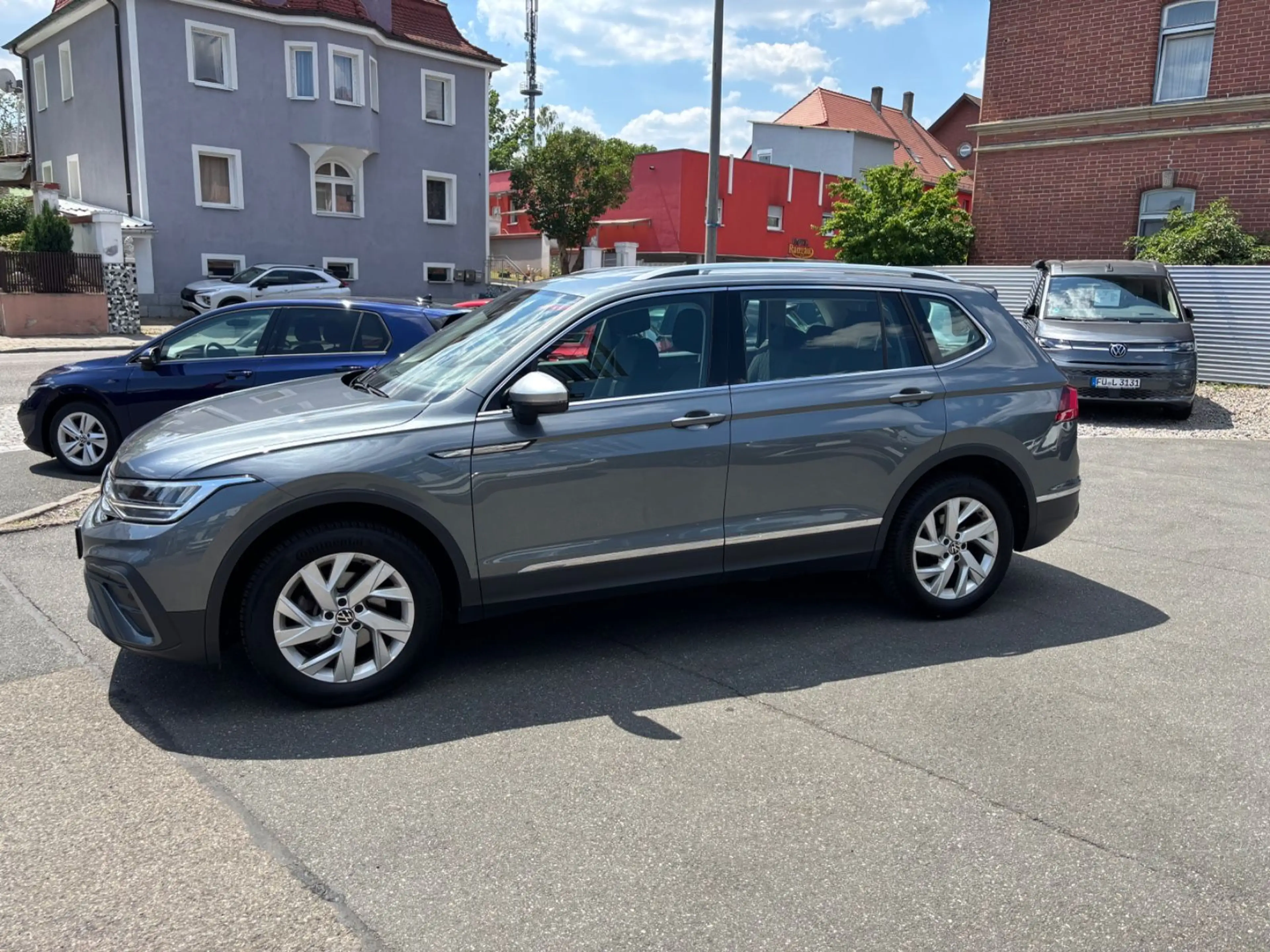 Volkswagen Tiguan Allspace 1.5 TSI DSG Life,7-Sitzer,AHK,Na — photo 6