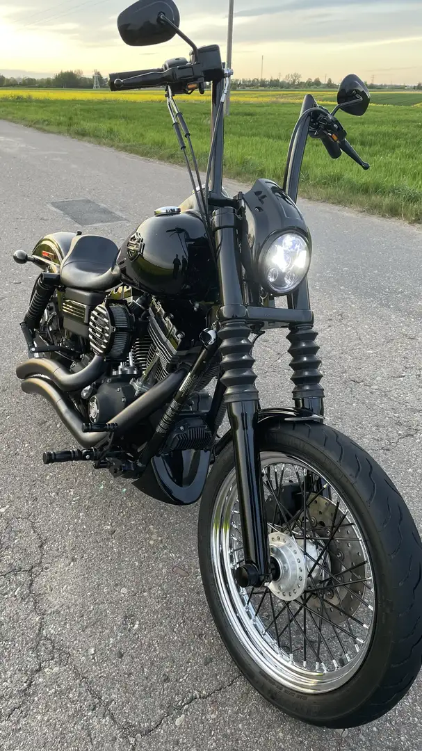 Harley-Davidson Dyna Street Bob harley davidson dyna street bob Zwart - 2