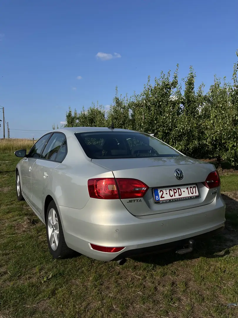 Volkswagen Jetta 1.6 TDI Blue Motion Technology Comfortline - 1