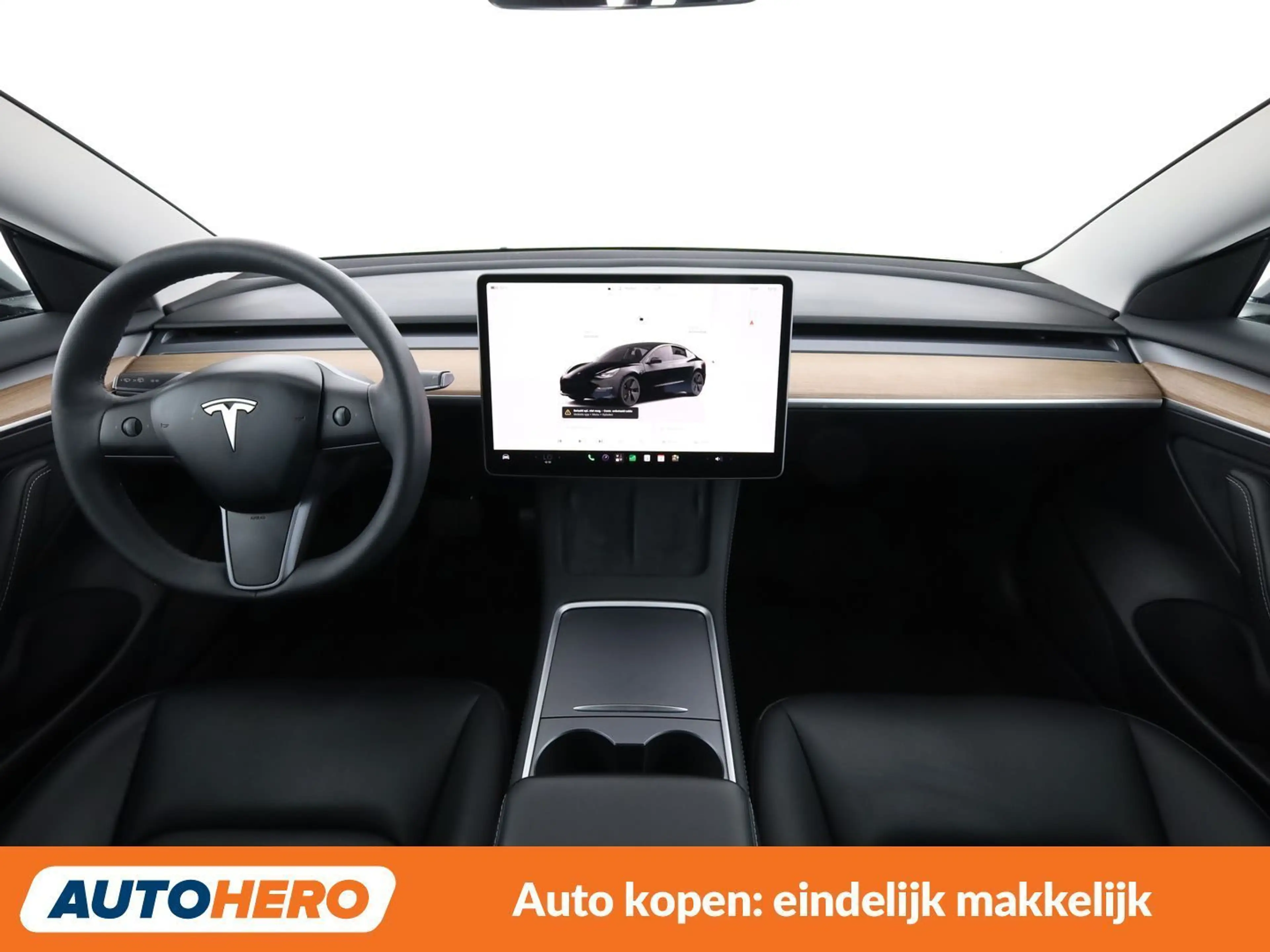 Tesla Model 3 Standard Range — photo 13