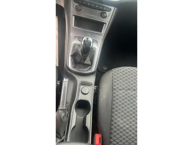 Opel Astra view 11