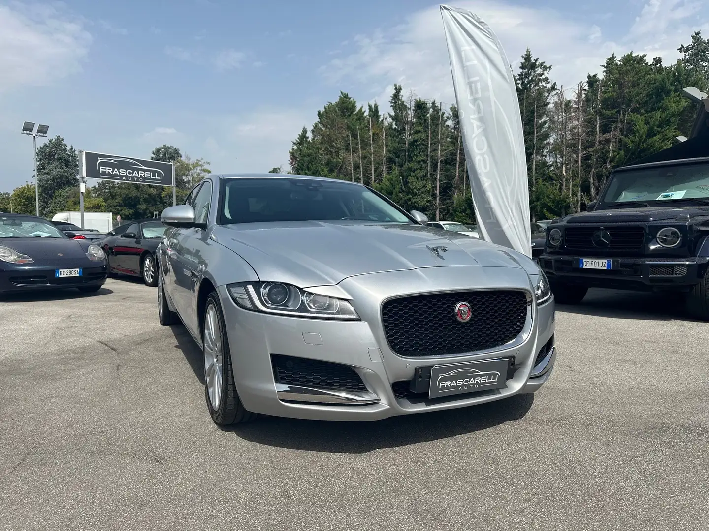 Jaguar XF XF 2.0d Prestige 180cv auto/pelle/navi/camera/full Argent - 1