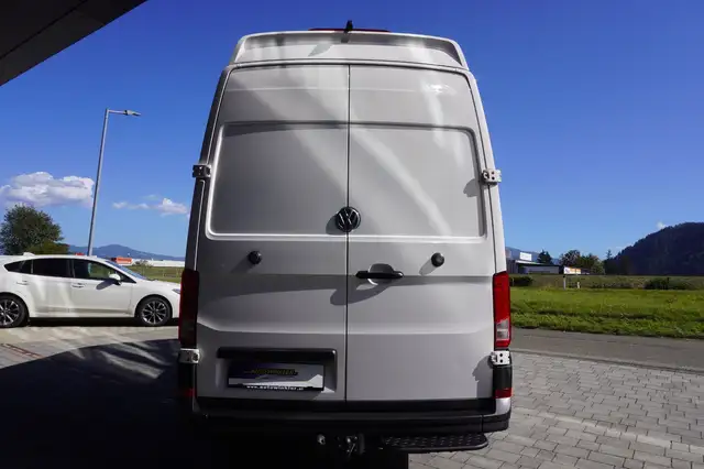 Volkswagen Crafter view 6