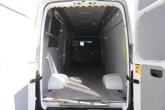 Volkswagen Crafter view 10
