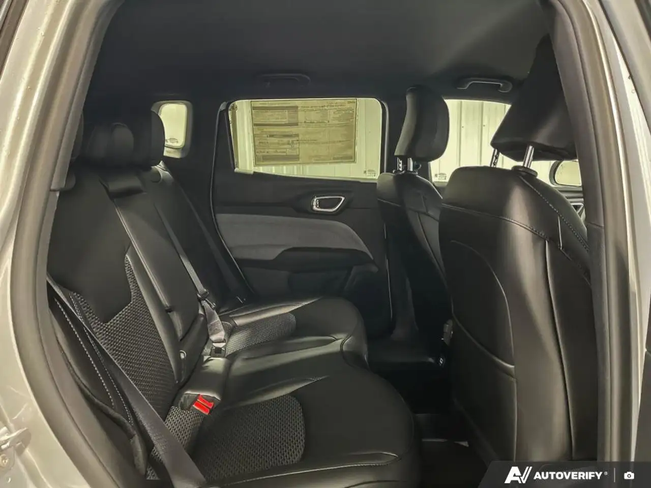 Jeep Compass снимка Jeep Compass