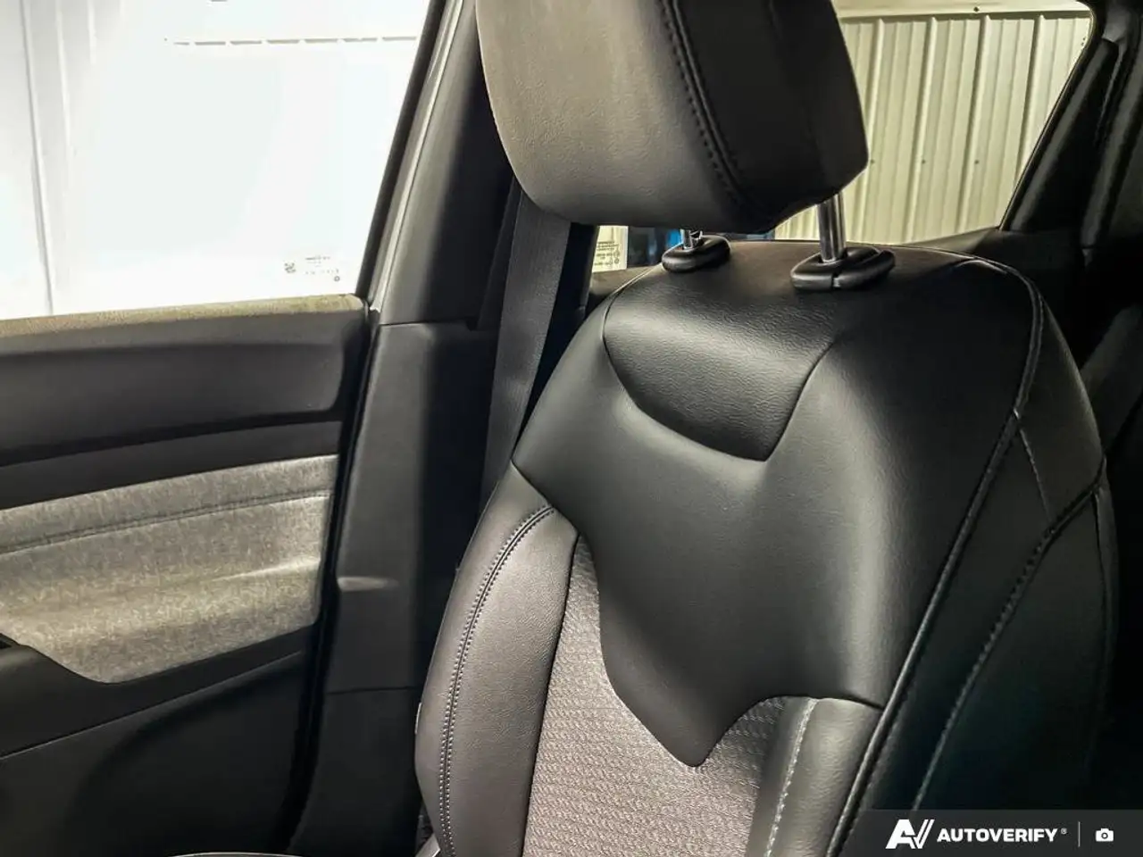Jeep Compass снимка Jeep Compass