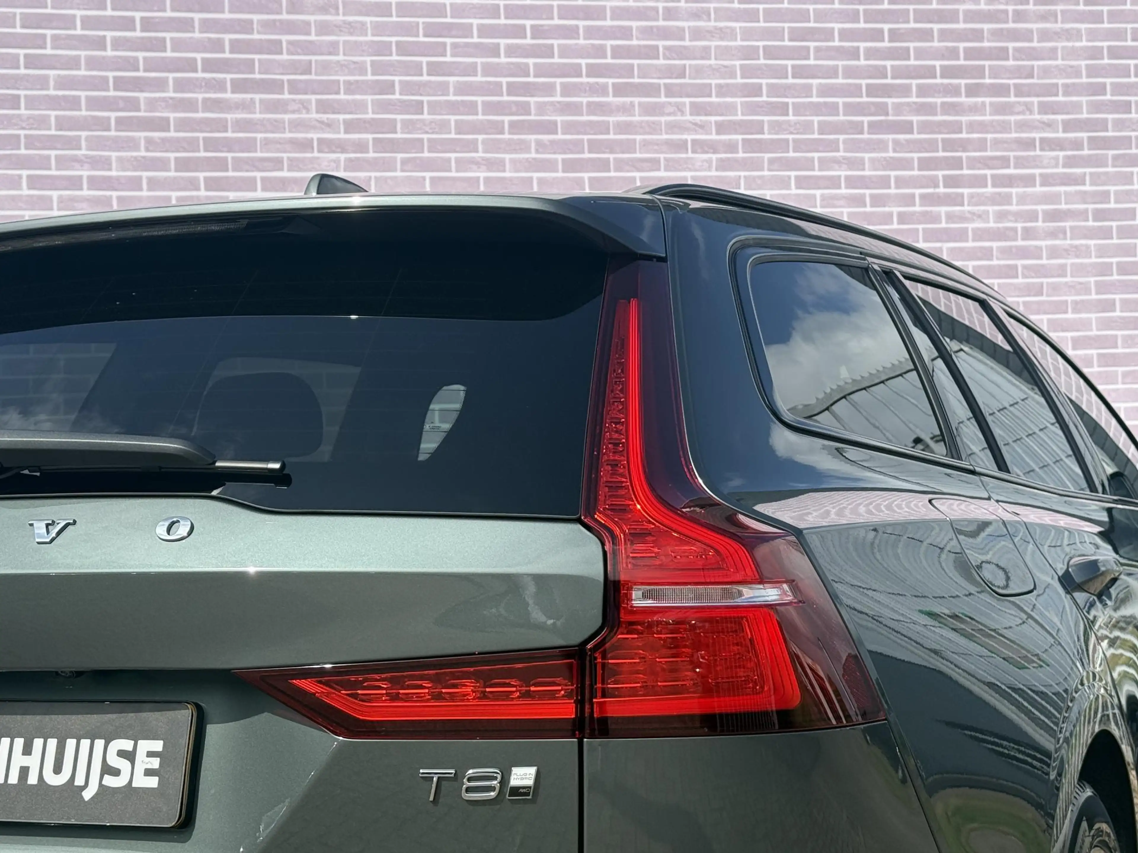 Volvo V60 2.0 T8 Plug-in hybrid AWD Ultra Dark | SOH:100% | — photo 9