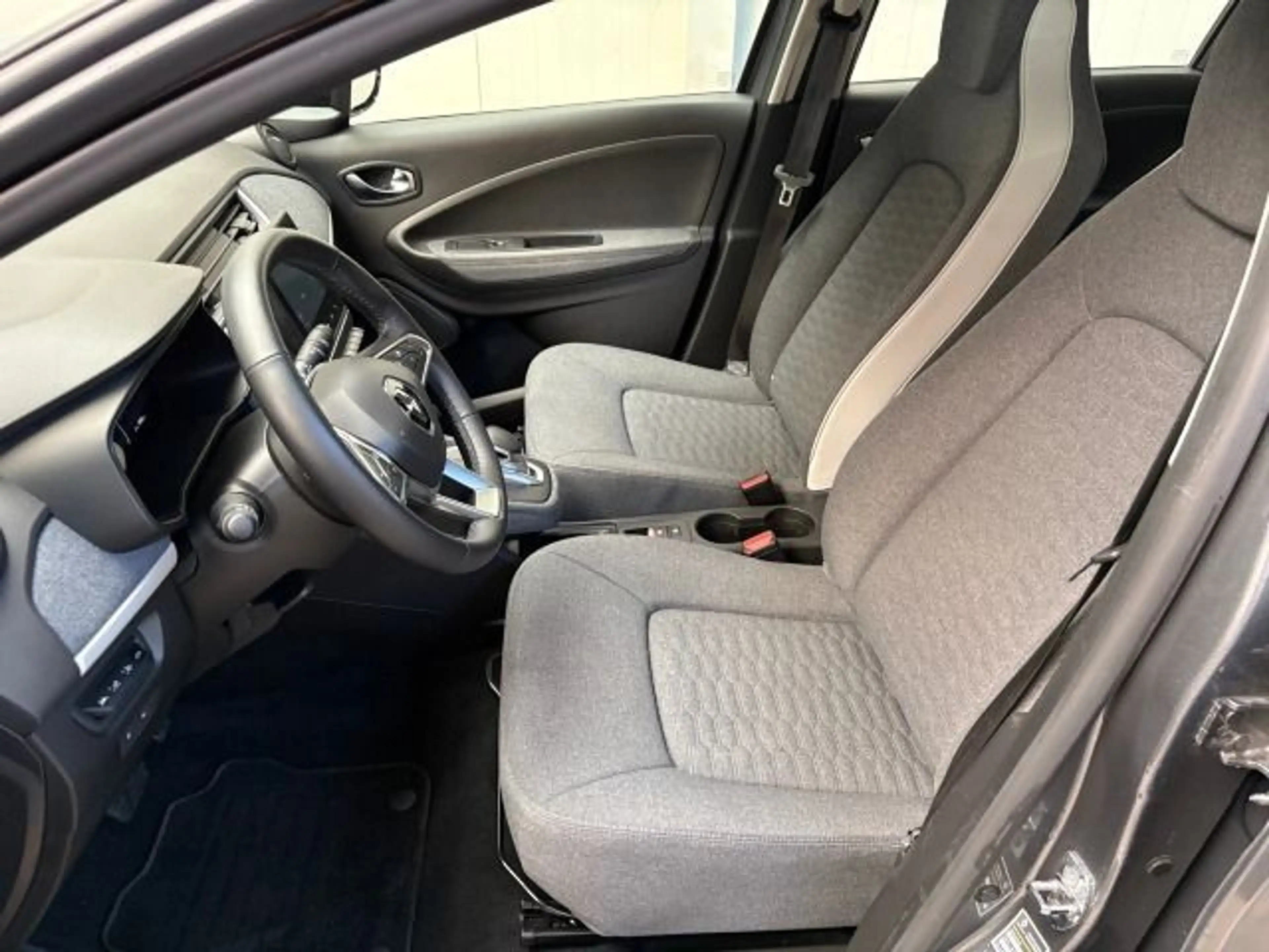 Renault ZOE Zoe R135 Evolution R135/ EV50 — photo 9