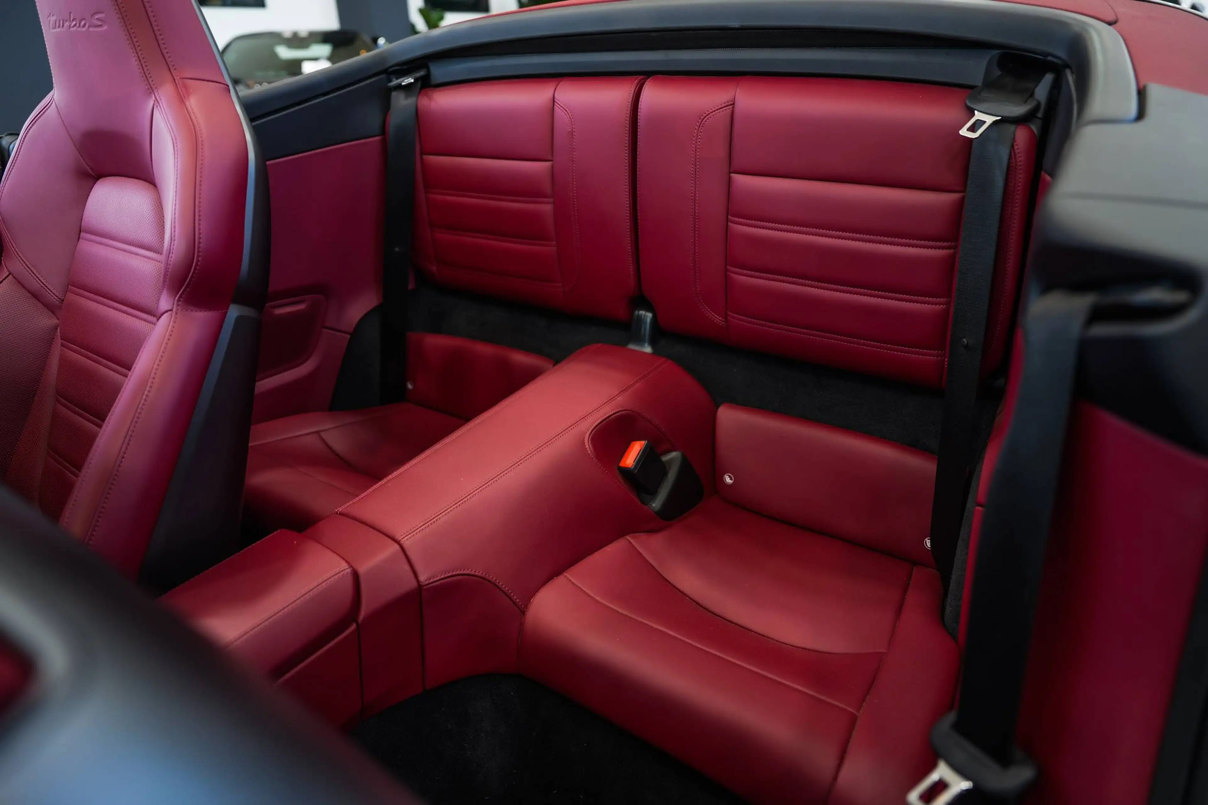 Porsche 911 Turbo S Cabriolet*CARBON-INT*LIFT*KERAMIK*18-WEGE*BOSE — photo 13