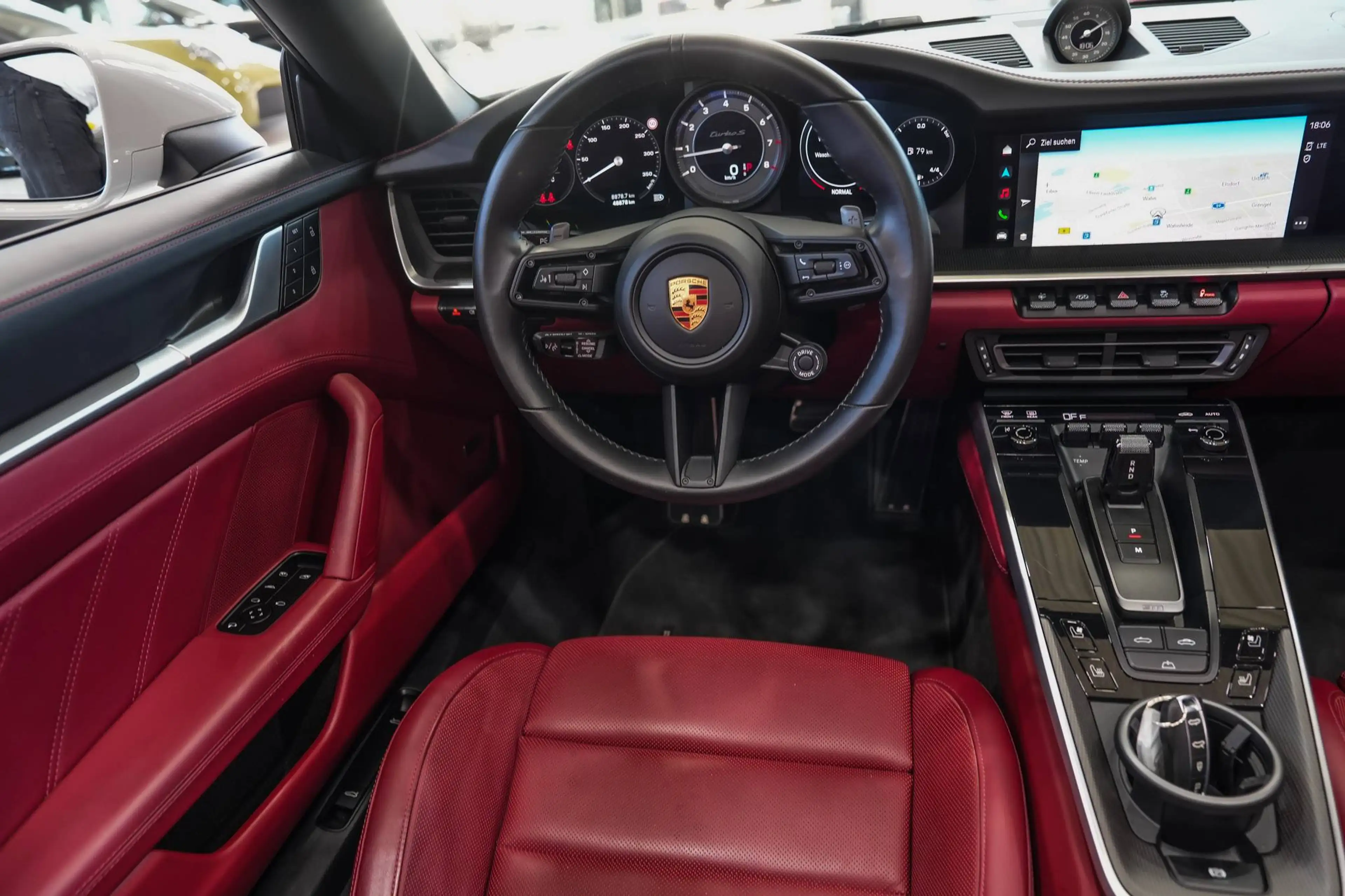 Porsche 911 Turbo S Cabriolet*CARBON-INT*LIFT*KERAMIK*18-WEGE*BOSE — photo 15