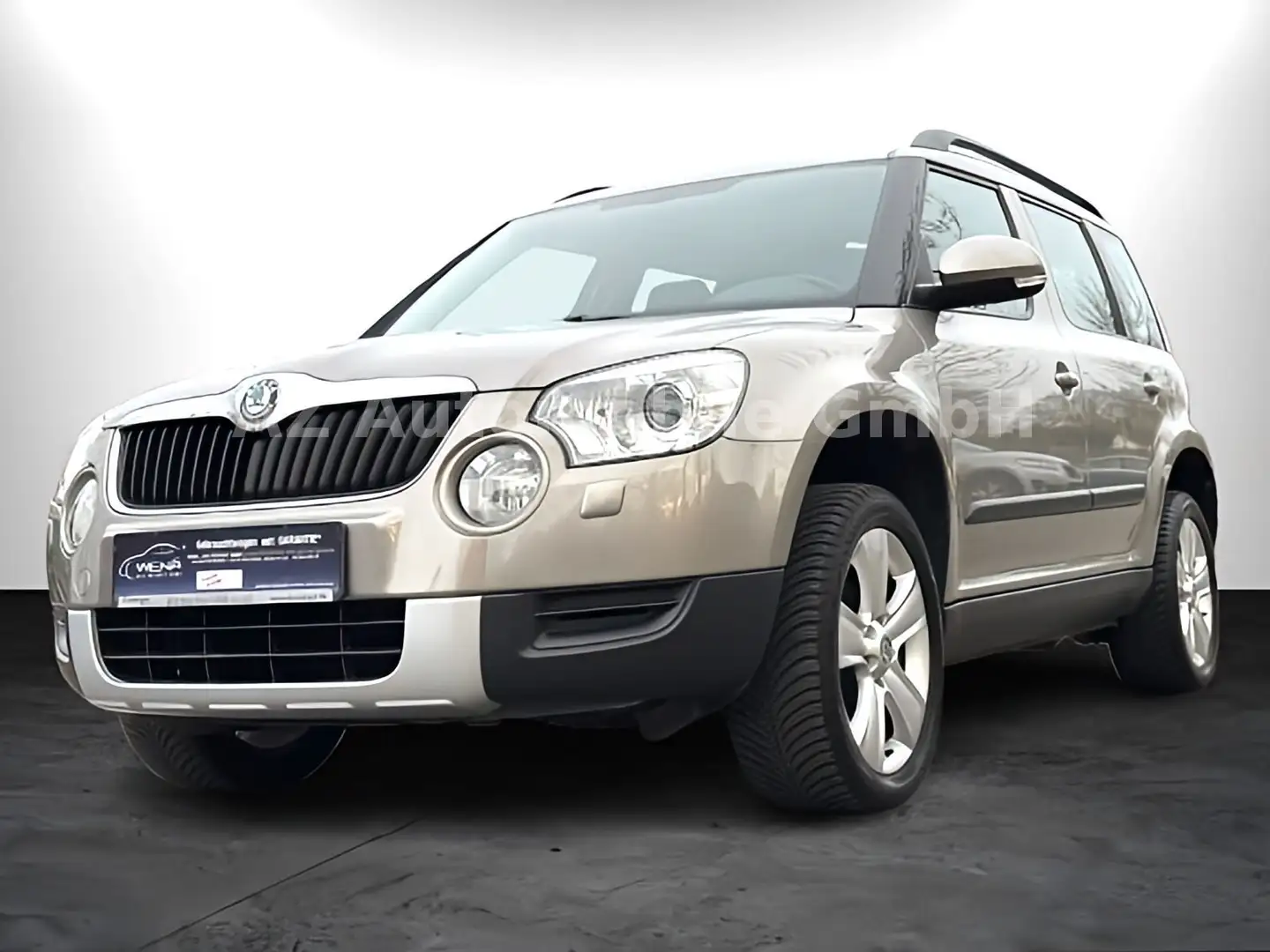 Skoda Yeti DSG NAVI/TEMPOMT/AHK/PDC/SHZ/KLIMA/GARANTIE Beige - 1