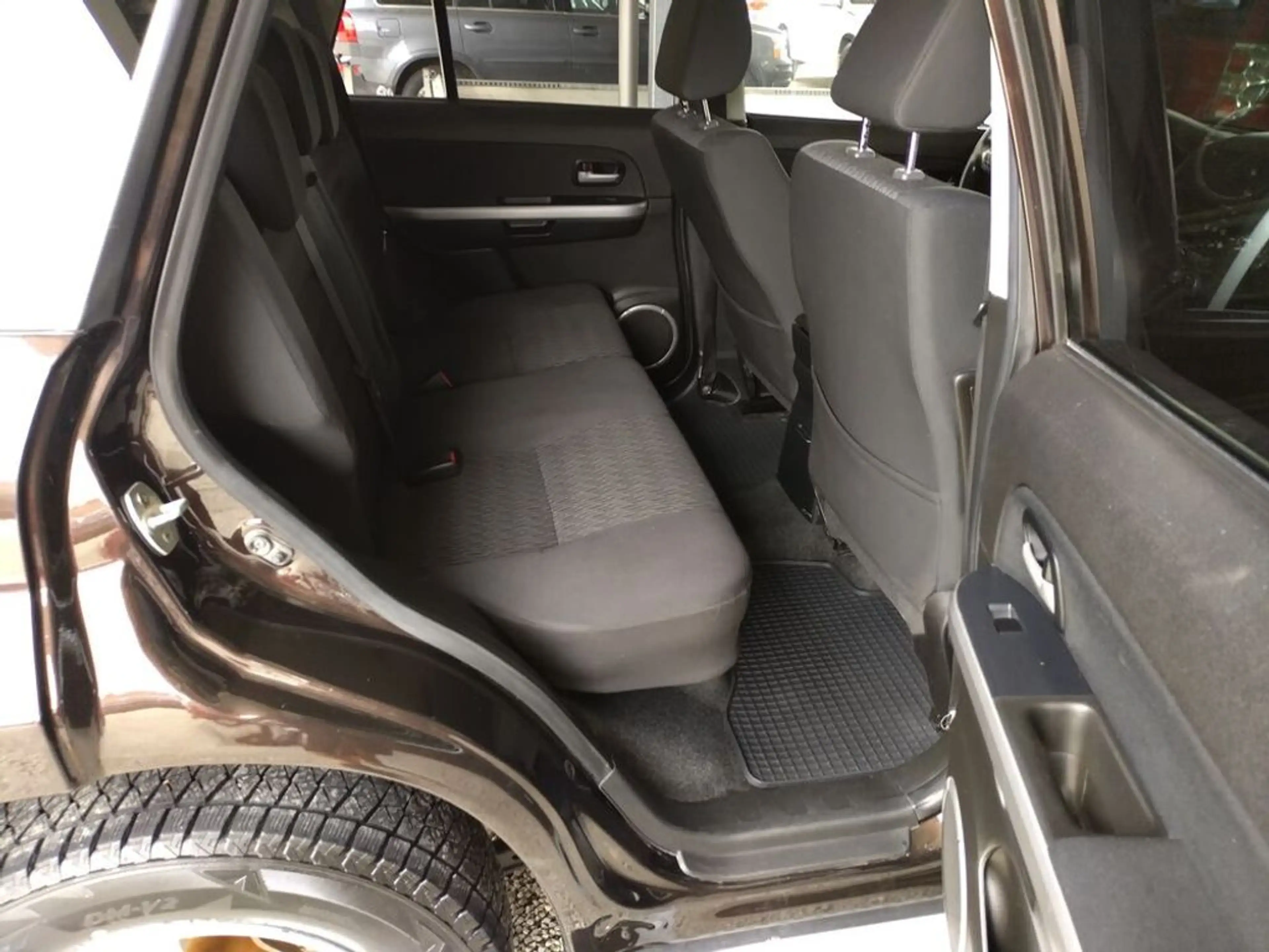 Suzuki Grand Vitara Grand 1,9 DDiS VX-E Deluxe !1.Besitz! — photo 13