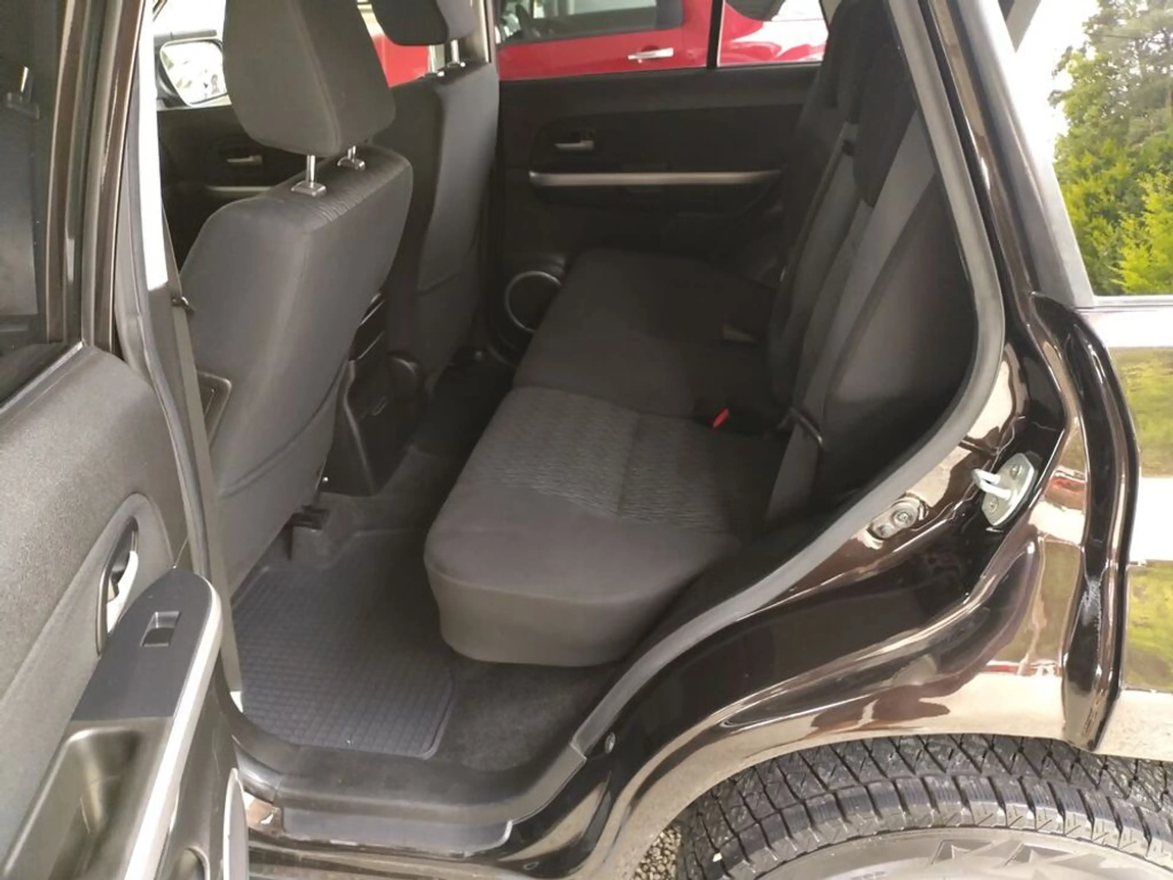 Suzuki Grand Vitara Grand 1,9 DDiS VX-E Deluxe !1.Besitz! — photo 12