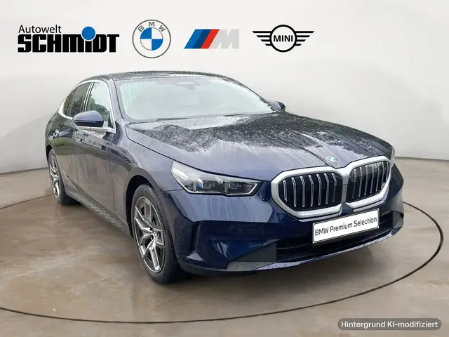 BMW 5 Series view 7