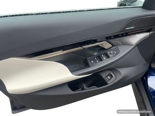 BMW 5 Series view 13