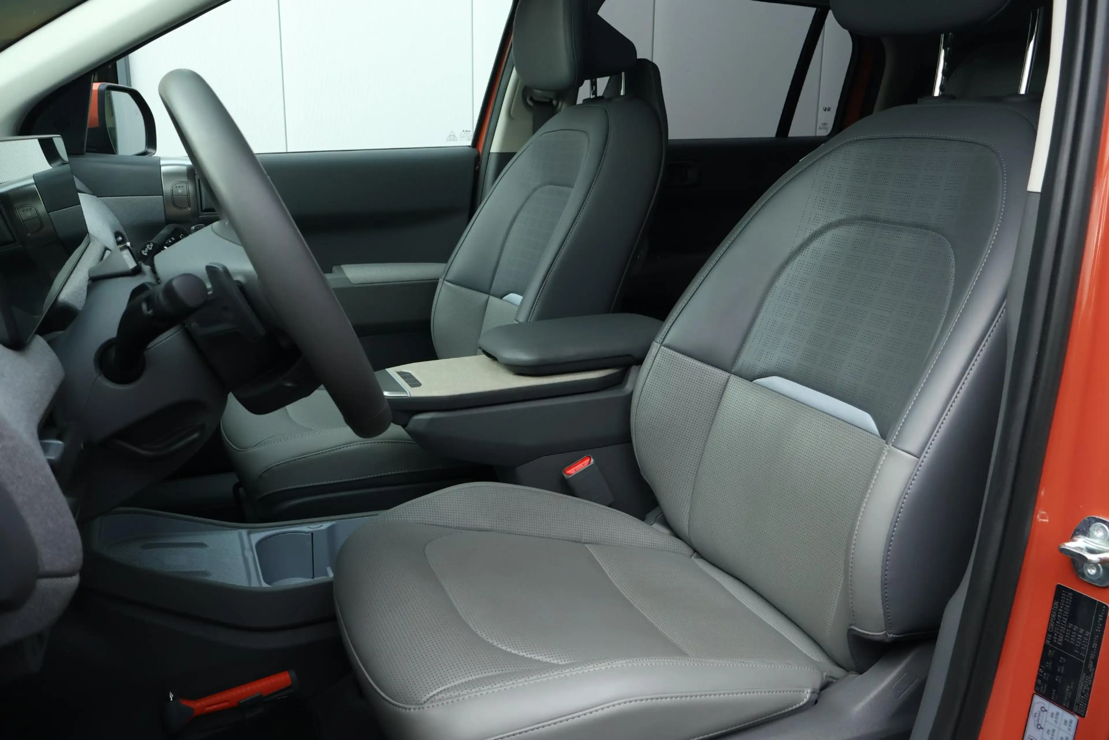 Kia EV3 Plus Advanced 81.4 kWh / Pano / Stuur en stoelverw — photo 10
