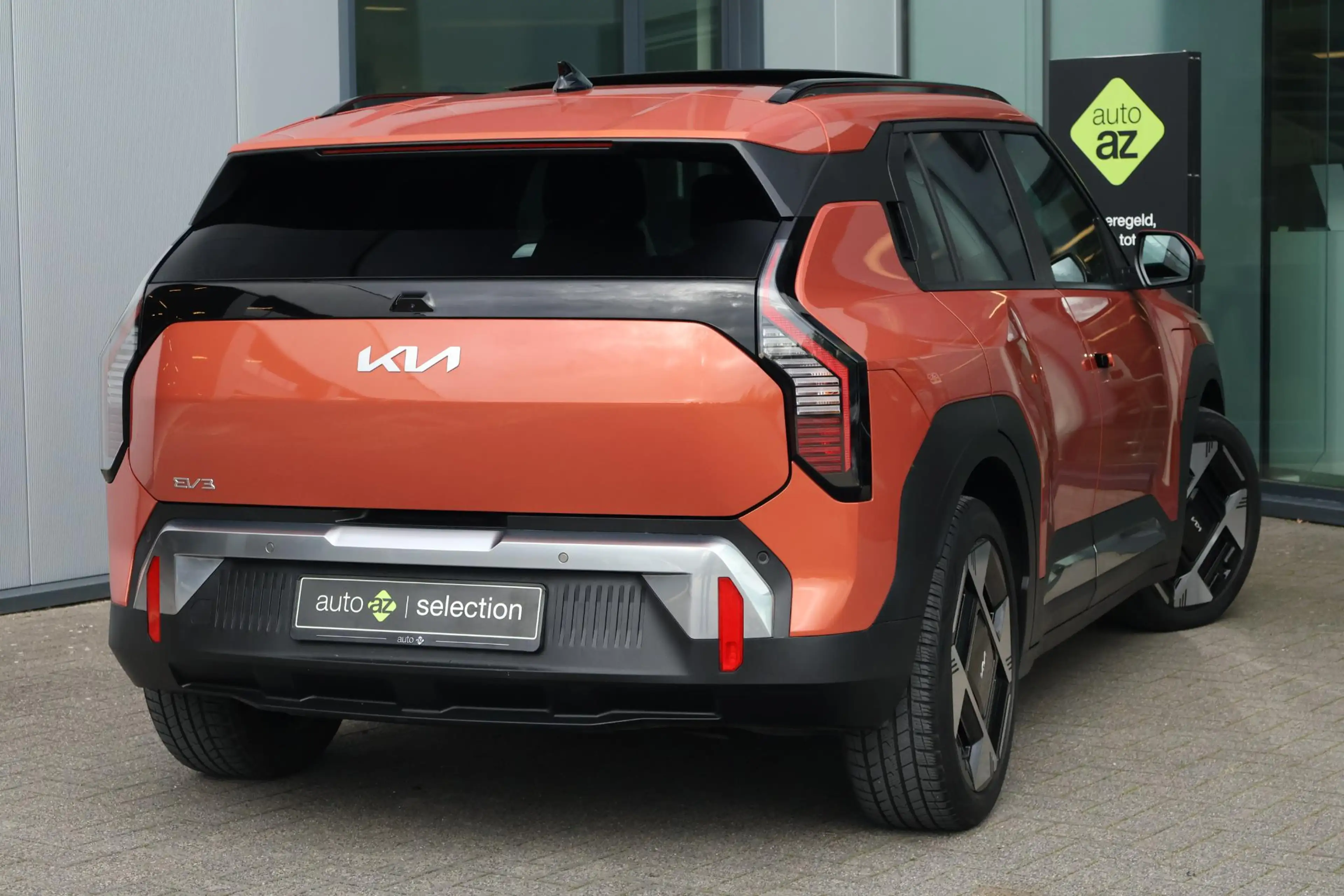 Kia EV3 Plus Advanced 81.4 kWh / Pano / Stuur en stoelverw — photo 2