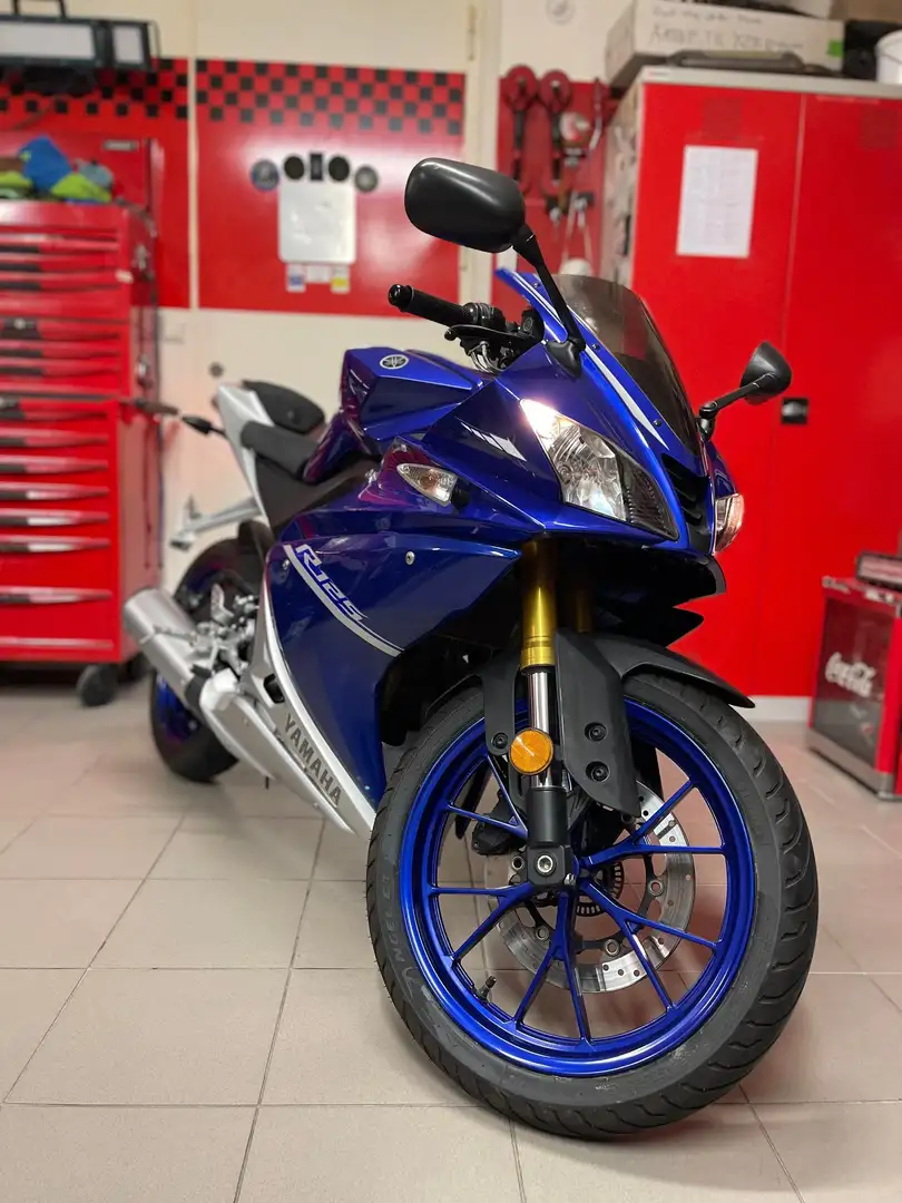Yamaha YZF-R125 Blau - 1