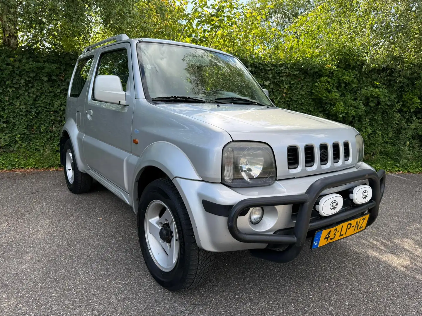 Suzuki Jimny 1.3 Freestyle 4X4 4WD 2003 AIRCO Grijs - 2