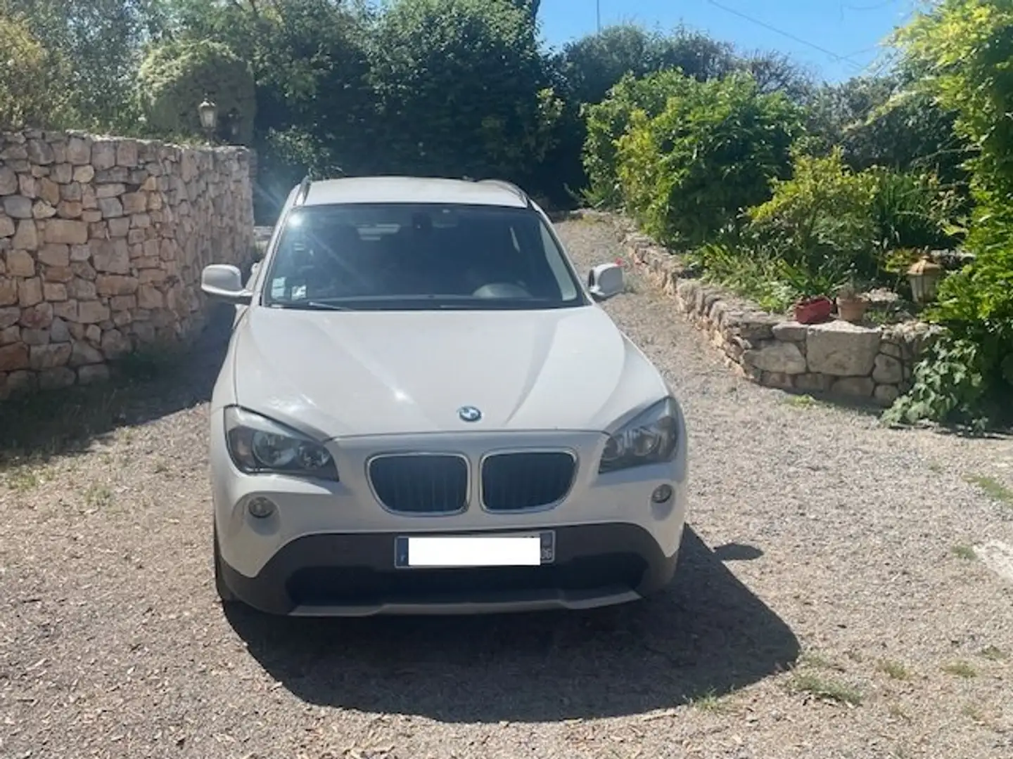 BMW X1 X1 xDrive 20d 177 ch Confort Blanc - 2