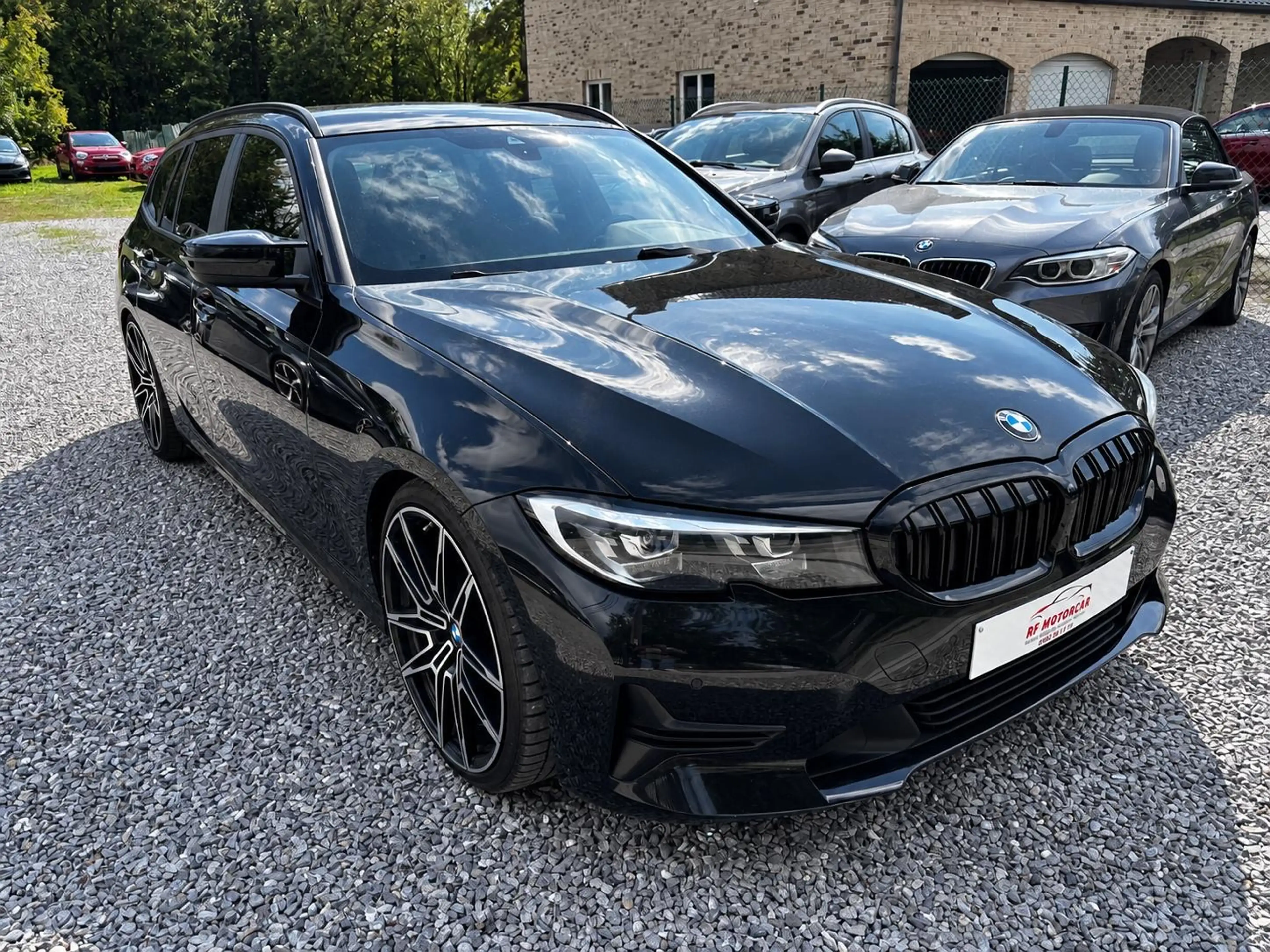 BMW 318 PACK M * ÉTAT SHOWROOM * GARANTIE 12-36 MOIS — photo 3
