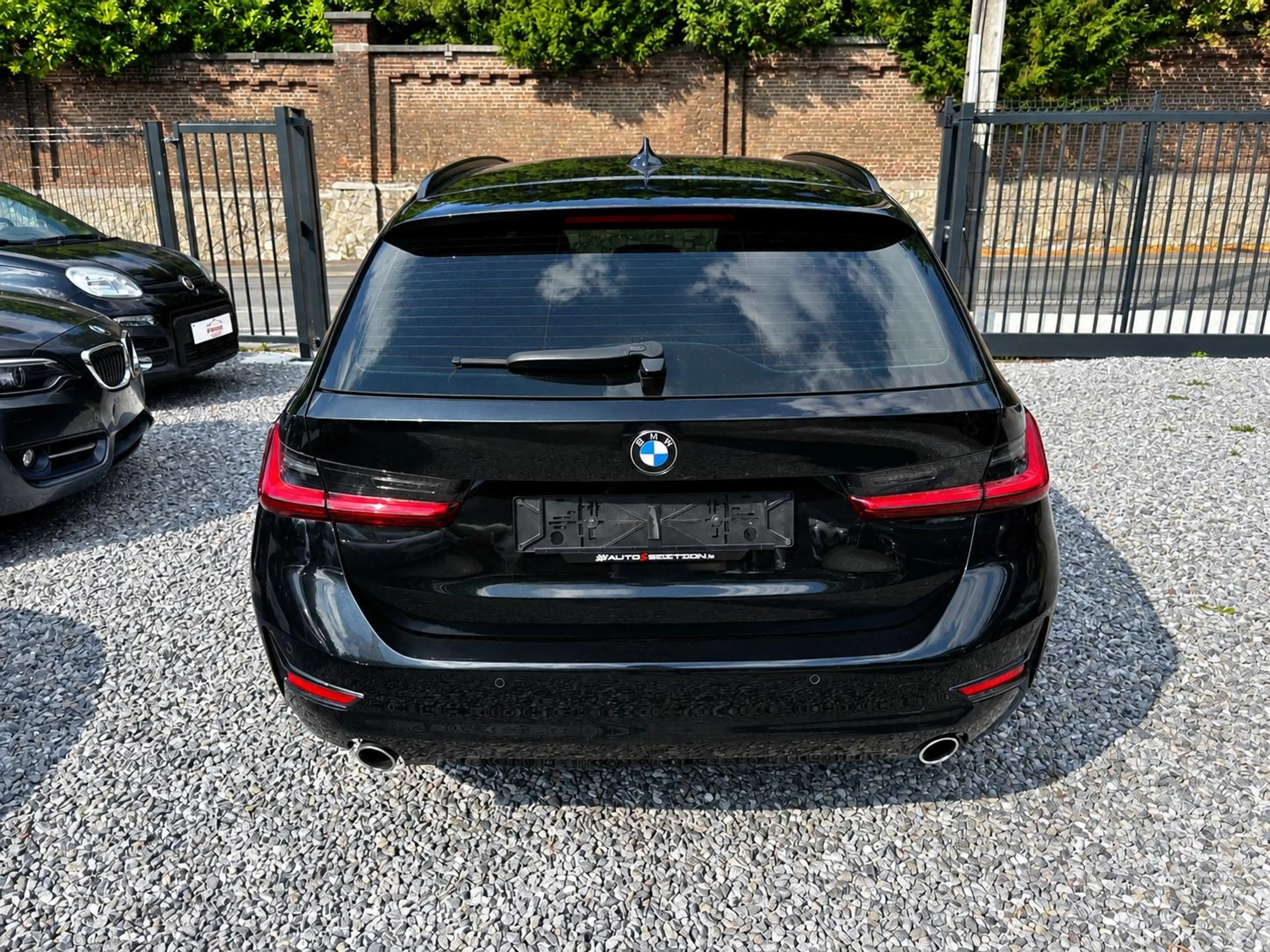 BMW 318 PACK M * ÉTAT SHOWROOM * GARANTIE 12-36 MOIS — photo 6
