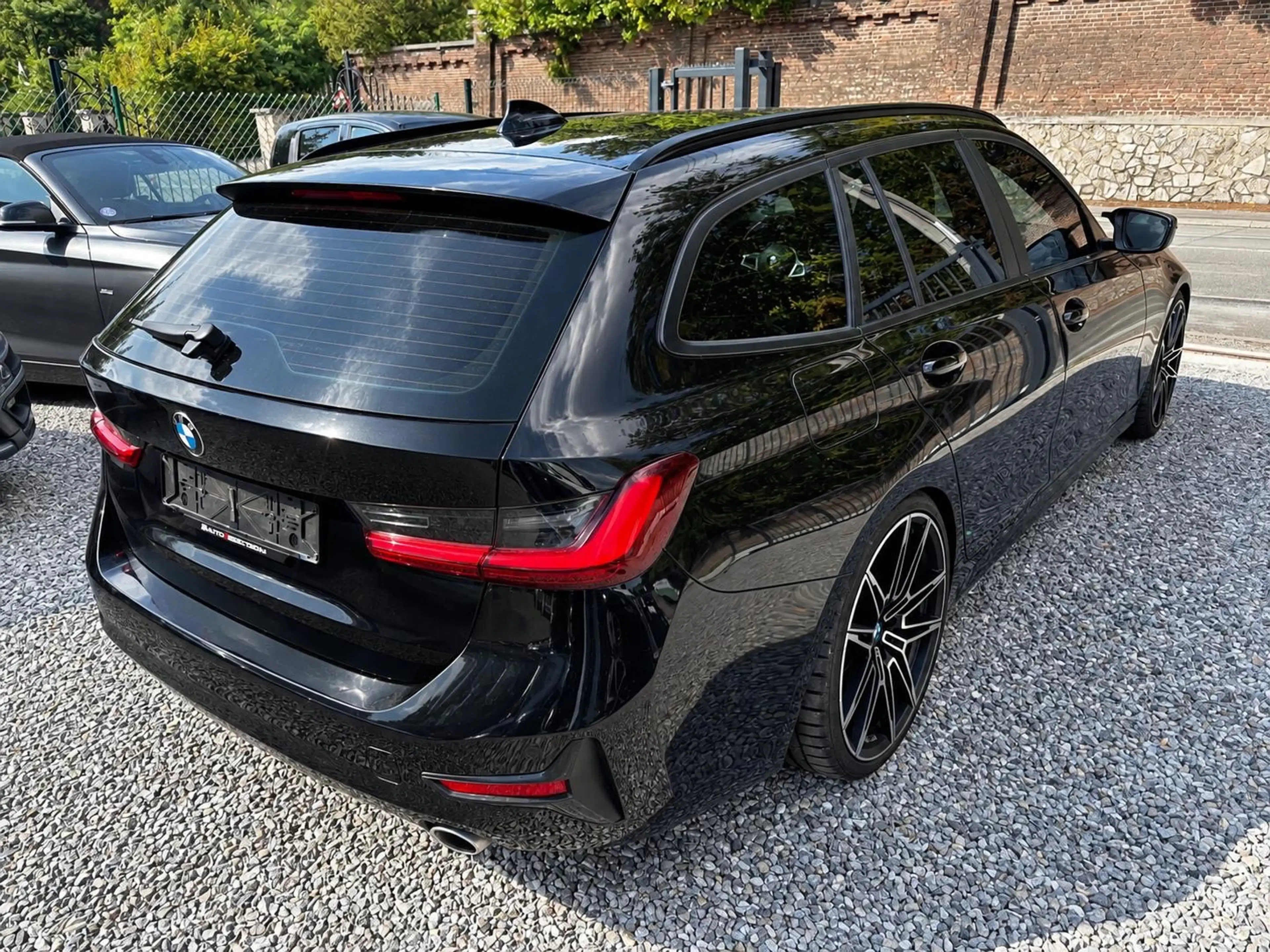 BMW 318 PACK M * ÉTAT SHOWROOM * GARANTIE 12-36 MOIS — photo 5