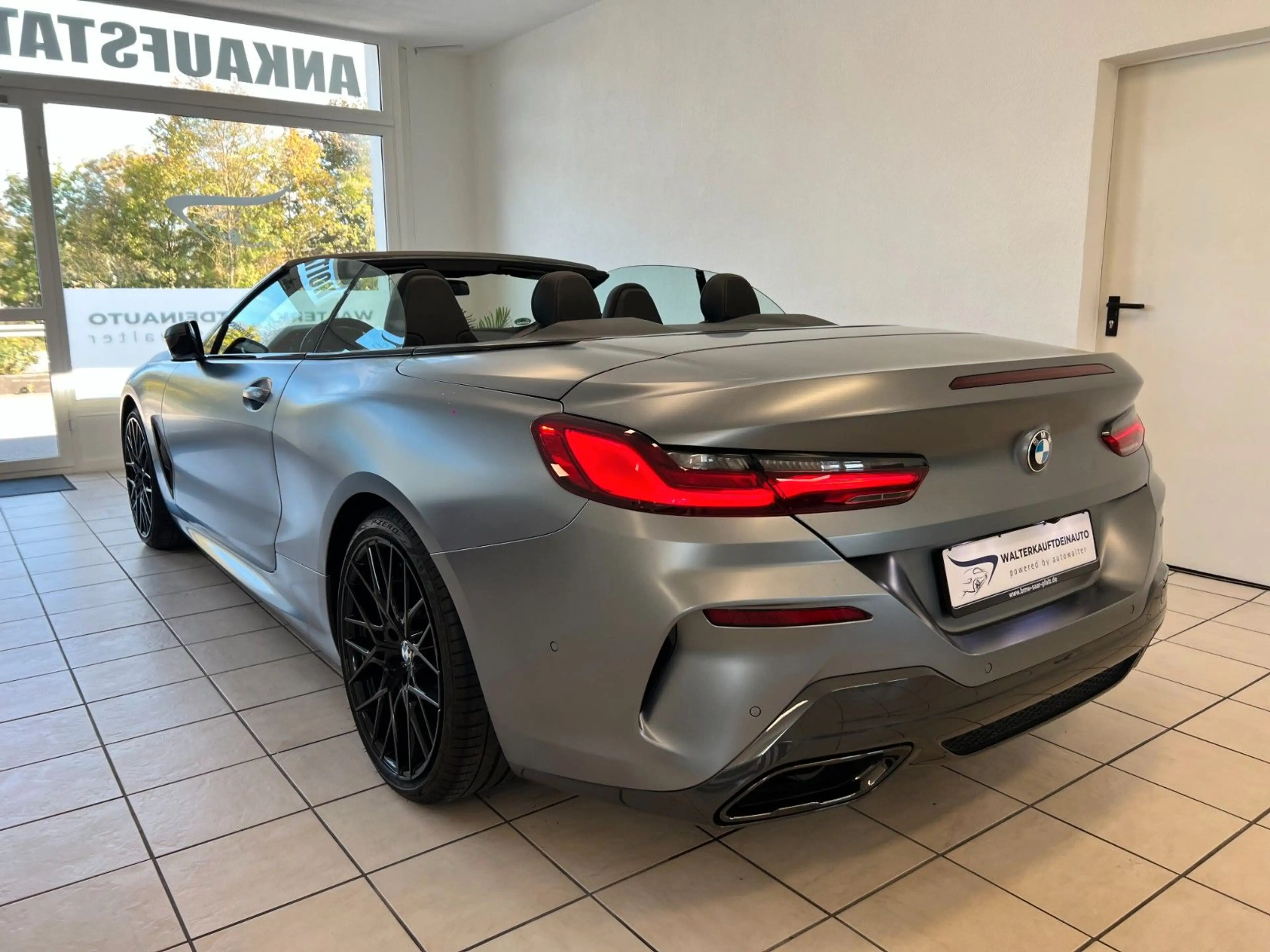 BMW M850 8 Cabrio M850 i xDrive* — photo 3